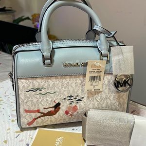 Brandnew Michael Kors Travel XS Duffle Crossbody Bag